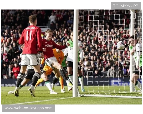 曼联重拾团队精神，更衣室氛围回暖，曼联队服大全