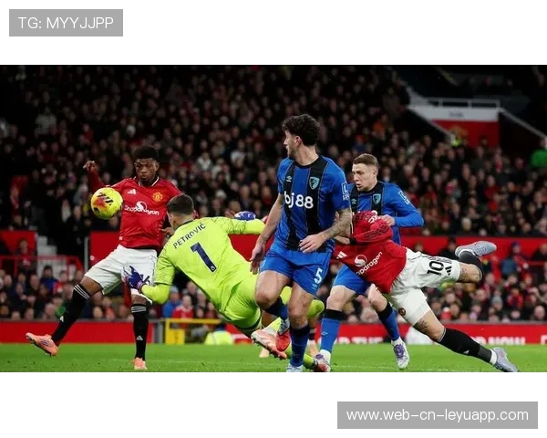 伯恩茅斯角球配合制造混乱